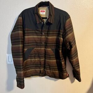 Wrangler Sherpa Lined Shacket Size Large